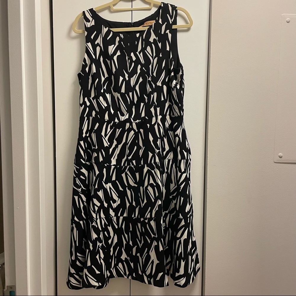 Nipon Boutique Black and White Dress